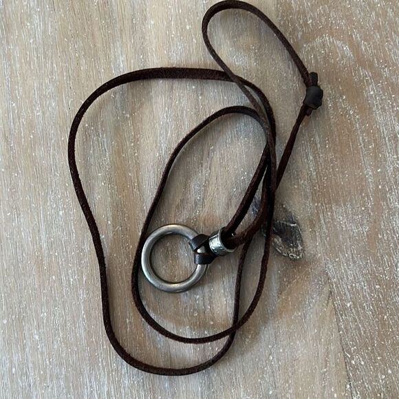 Boho 36” leather necklace with silver O Ring- can be used as hanger for glasses - Picture 4 of 8